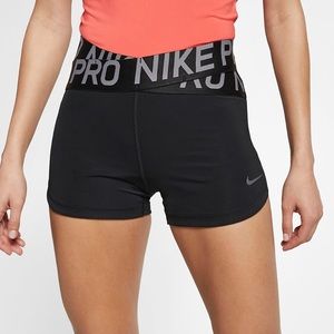 Nike pro intertwist shorts 3” NWT size M